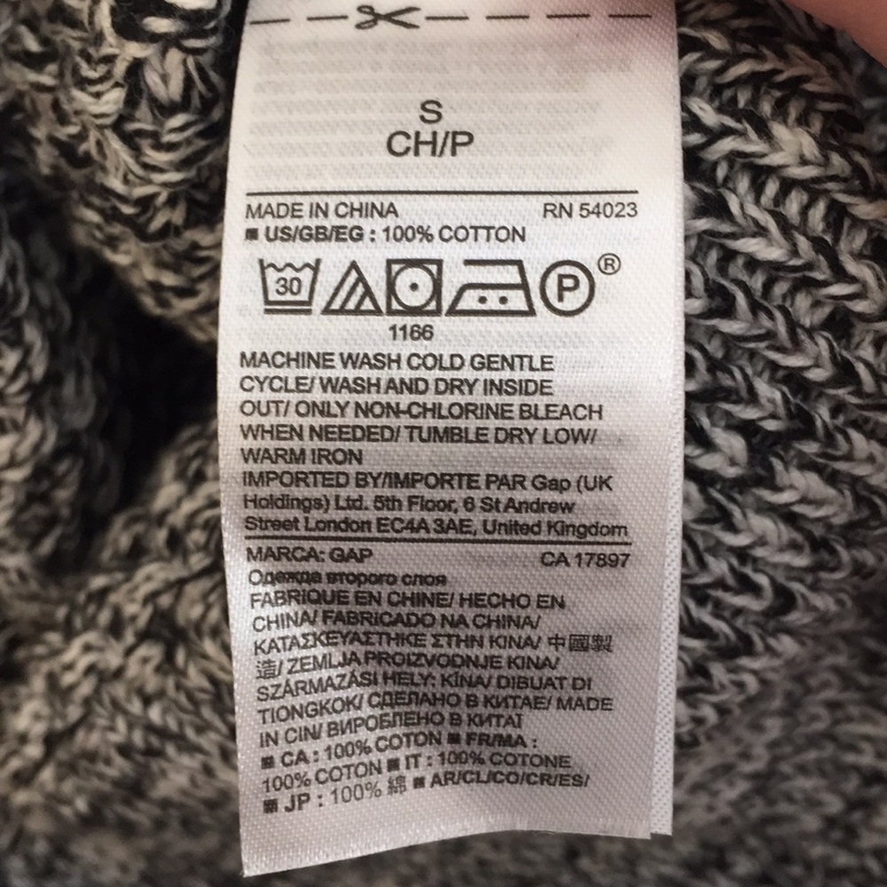 GAP Sweater - Picture 4 of 5
